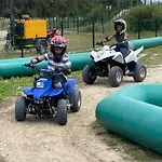 Mobil Avec Rampe D'acces - 4 Pers. - Api-1-52-2157 مكان تخييم *