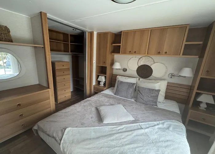 Kamp alanı Mobil Avec Rampe D'acces - 4 Pers. - Api-1-52-2157 Grayan-et-l'Hopital
