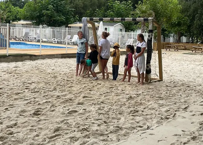 Kamp alanı Mobil Avec Rampe D'acces - 4 Pers. - Api-1-52-2157
